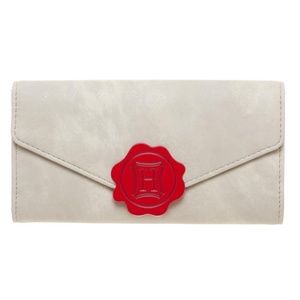 Harry Potter Letter to Hogwarts Snap Wallet - Wizarding World Gifts